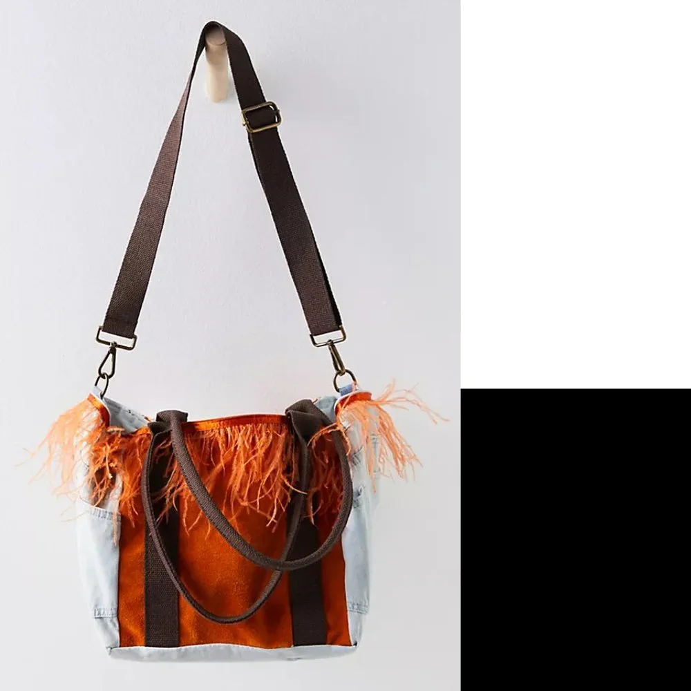 new FREE PEOPLE ibiza feather frringe tote stefano ghilardi - Picture 1 of 3